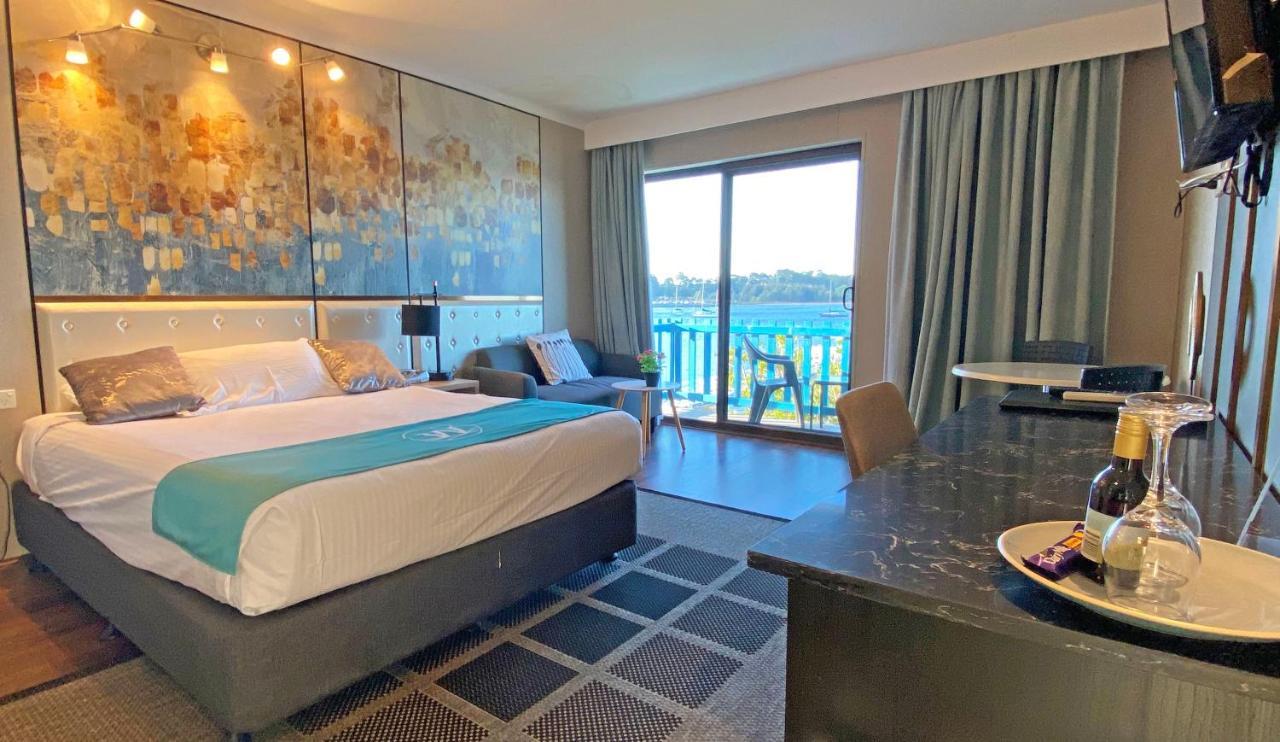 Mariners On The Waterfront Motel Batemans Bay Exterior photo