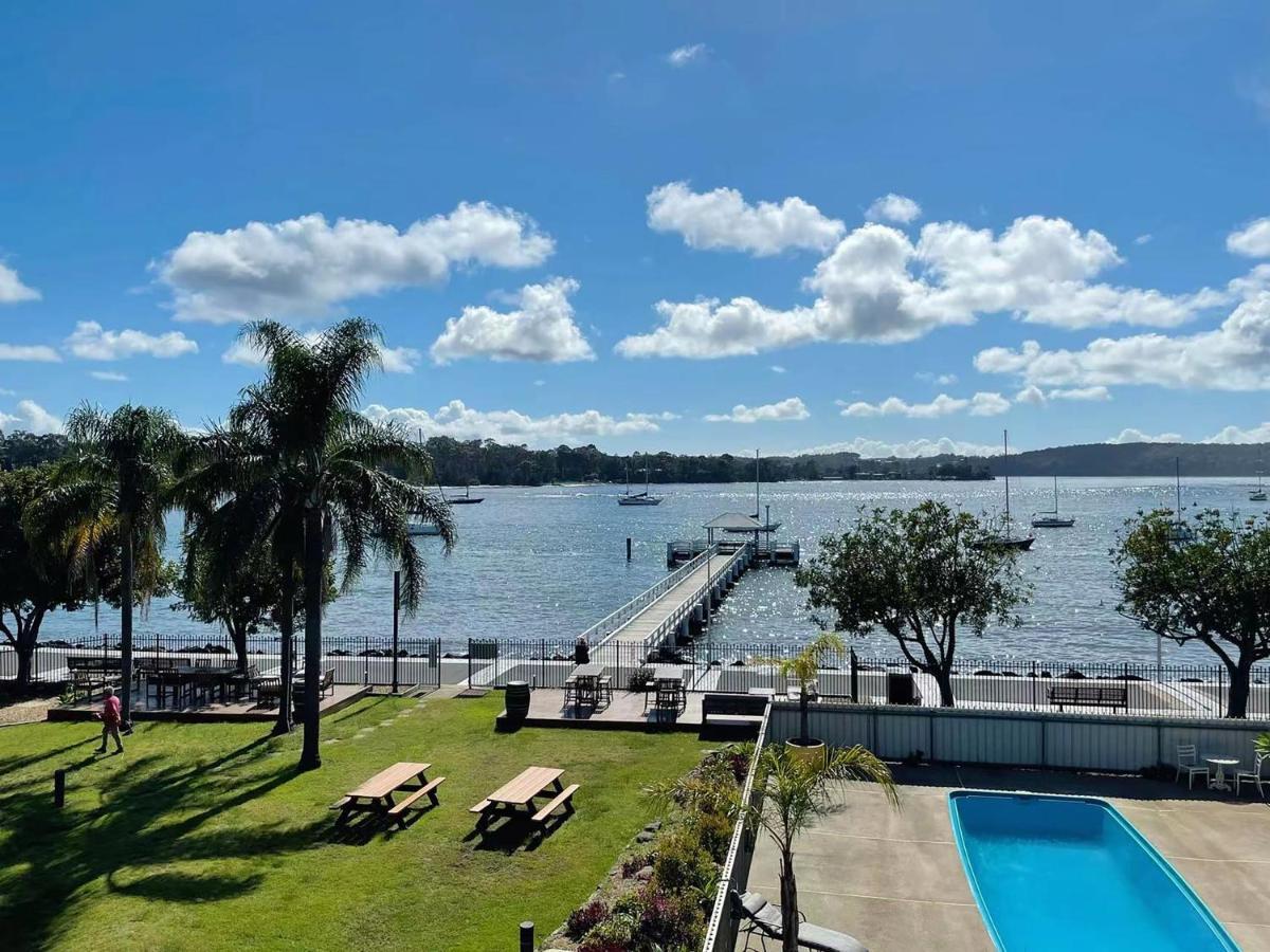 Mariners On The Waterfront Motel Batemans Bay Exterior photo