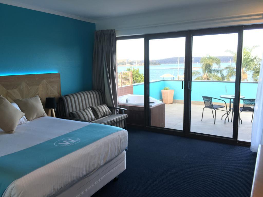 Mariners On The Waterfront Motel Batemans Bay Exterior photo
